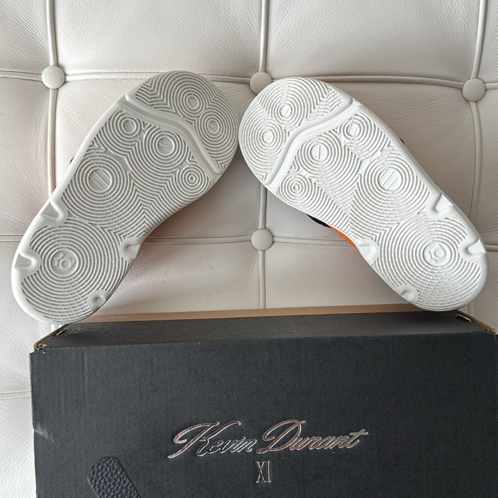 Nike Kevin Durant XI kid shoe 10C - Picture 8 of 12
